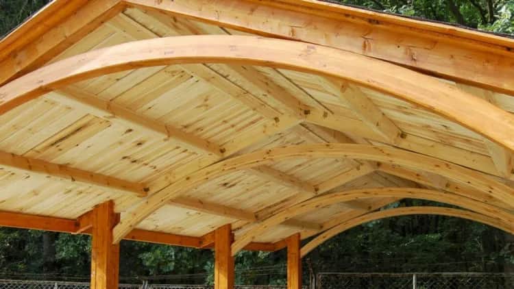 Ile kosztuje budowa wiaty? Poznaj ceny i czynniki wpływające