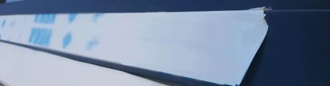 Jak usunąć folię z okien: 6 skutecznych metod bez uszkodzeń