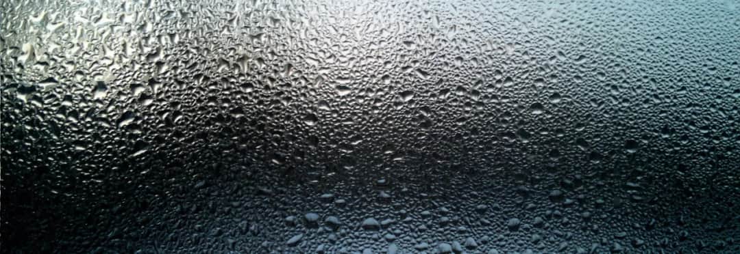 Co jest między szybami w oknie? Odkryj tajemnice izolacji i energii