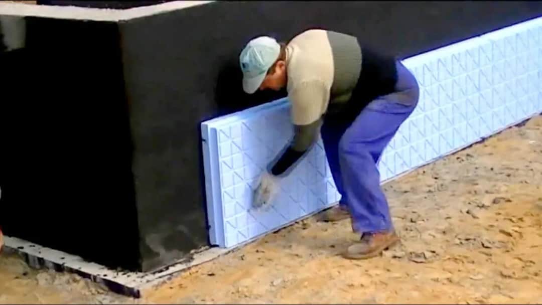 Jaki styropian na fundamenty? Porównanie EPS i XPS - wybierz najlepszy