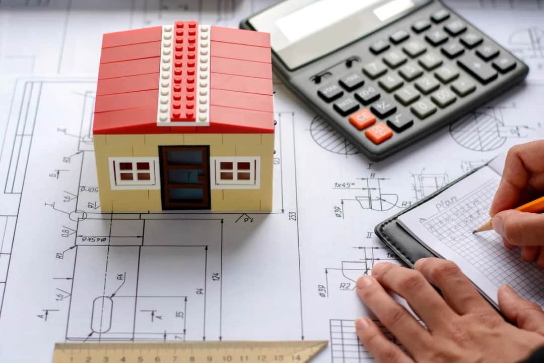 Ile kosztuje budowa domu 40m2? Sprawdź, jak zaoszczędzić na budowie