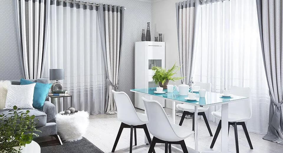 Jak upiąć firankę w oknie - proste sposoby na stylowe aranżacje